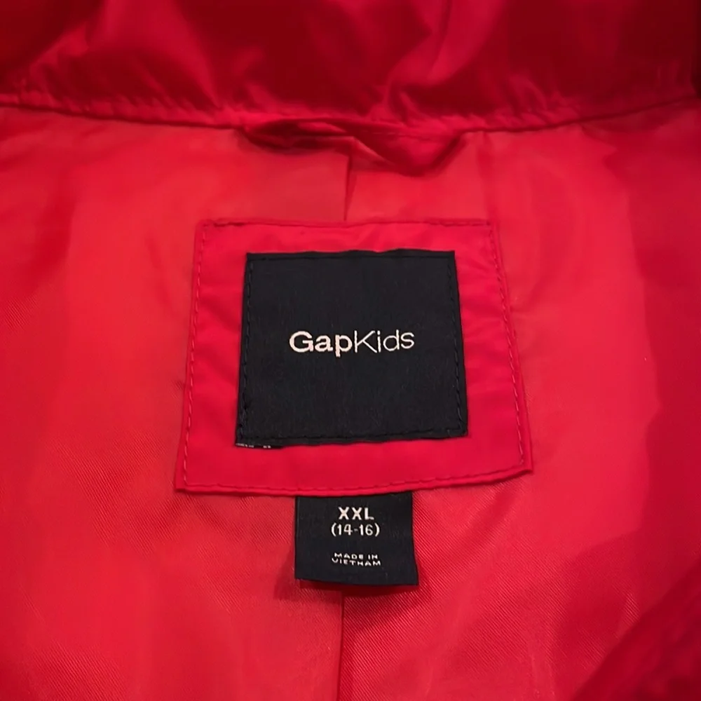 Gap Kids hot pink puffer vest.  Girls size XXL (14-16)